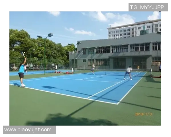 刘娜亲授网球技巧与心得体会助你提升球技的独家分享